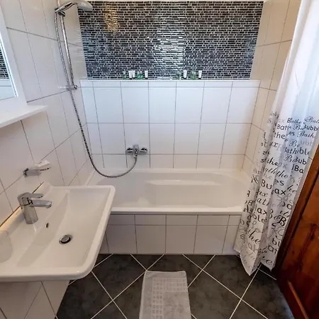 Botzoris Apartament