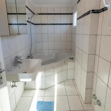 Apartament Botzoris Sidárion