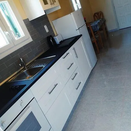 Botzoris Apartman Szidári